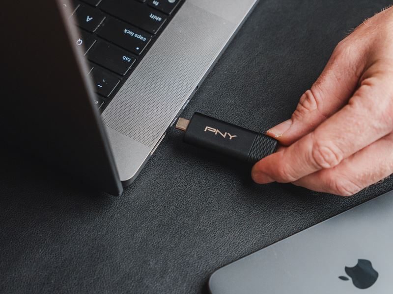 PRO Elite V3 Type-C In Use